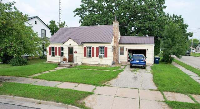 Photo of 714 S Adams St, New Lisbon, WI 53950