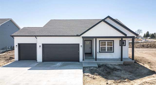 Photo of 125 E Ash Ln, Milton, WI 53563