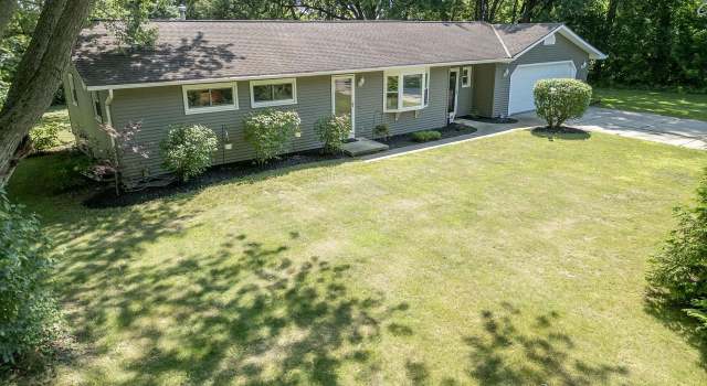 Photo of W7097 Lee St, Lake Mills, WI 53551
