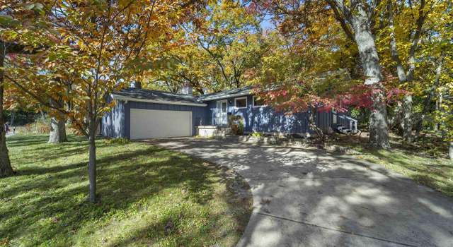 Photo of 2 Kingsbury Ct, Madison, WI 53711