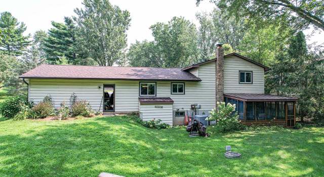 Photo of W8341 North Shore Dr, Onalaska, WI 54650