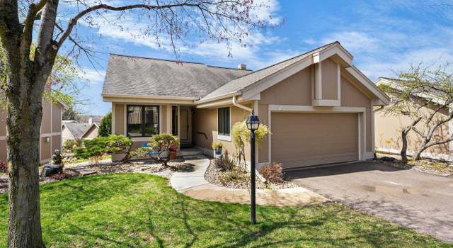 Photo of 3425 Valley Creek Cir, Middleton, WI 53562