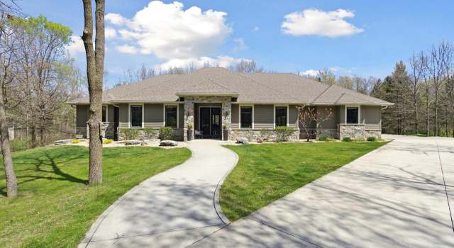 Photo of 9422 N Raven Ct, Milton, WI 53563