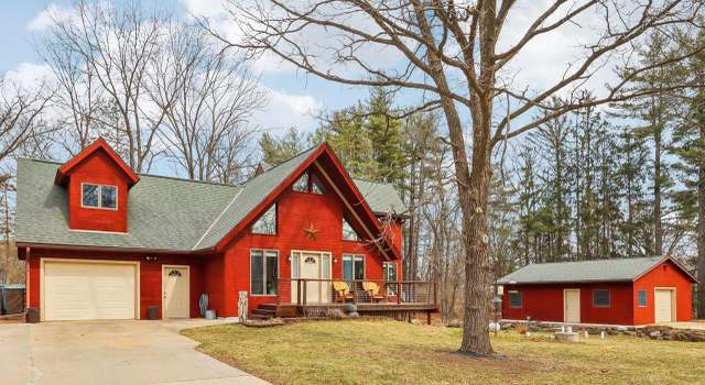 Photo of N4976 Beach Garden Rd, Poynette, WI 53955