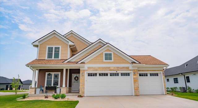 Photo of 204 Chickadee Ln, Sauk City, WI 53583