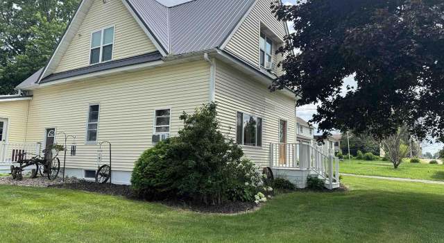 Photo of 1370 Dodgeville St, Highland, WI 53543