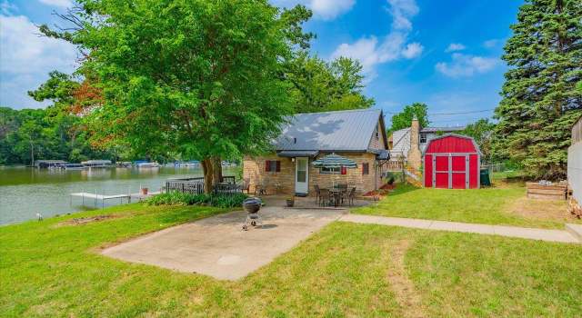 Photo of 458 E Richardson Springs Rd, Edgerton, WI 53534
