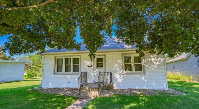 Photo of 605 Monroe St, Sauk City, WI 53583