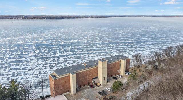 Photo of 3100 Lake Mendota Dr #202, Madison, WI 53705