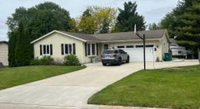 Photo of 5910 Glenway St, Mcfarland, WI 53558