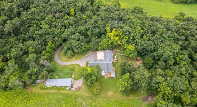 Photo of 10988 E Sandy Rock Rd, Hollandale, WI 53544