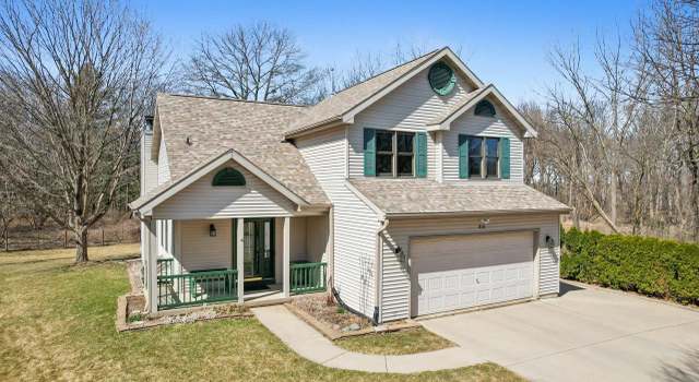 Photo of 30 Knutson Dr, Madison, WI 53704