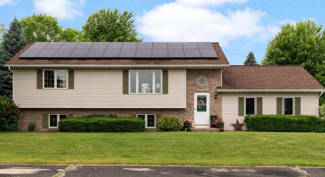 Photo of 888 N Thompson Rd, Sun Prairie, WI 53590