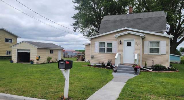 Photo of 445 S Park St, Livingston, WI 53554