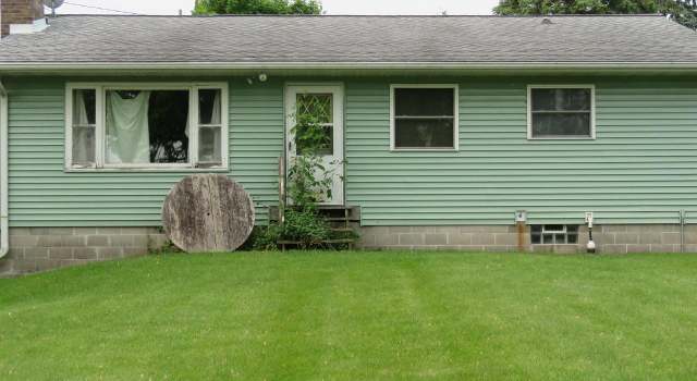 Photo of N10380 Howard Dr, Fox Lake, WI 53933