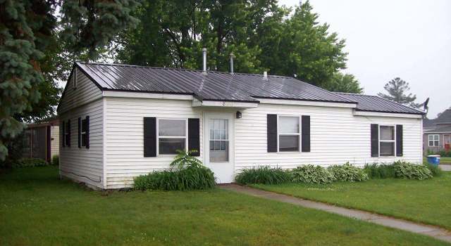 Photo of 800 Thompson St, Portage, WI 53901