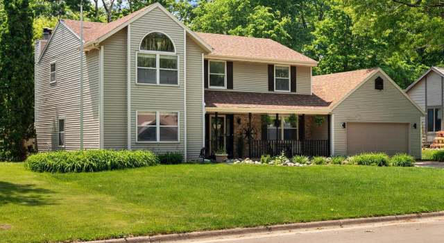 Photo of 4205 Fox Hills Dr, Janesville, WI 53546