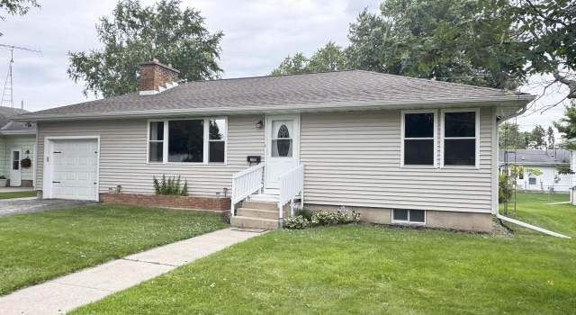 Photo of 210 Pleasant Ave, Waupun, WI 53963