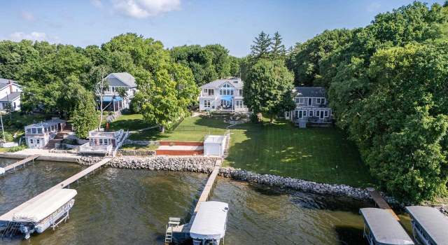 Photo of 1001 Woodward Dr, Madison, WI 53704