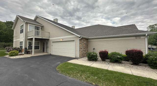Photo of 2541 Edgewood Dr, Beloit, WI 53511