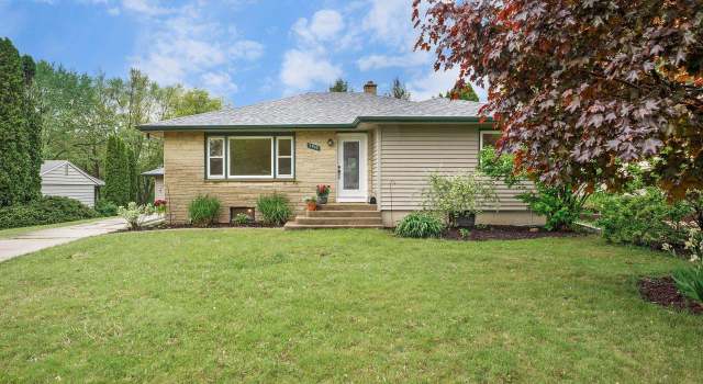 Photo of 3910 Zeno St, Madison, WI 53704