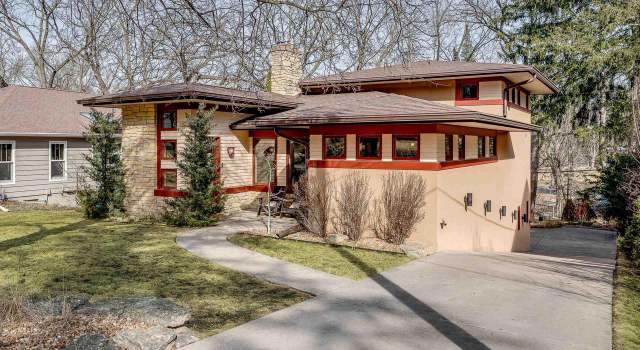 Photo of 1127 Edgehill Dr, Madison, WI 53705