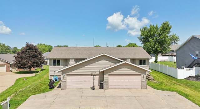 Photo of 308-310 Redruth Dr, Dodgeville, WI 53533