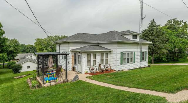 Photo of 312 N Green St, Argyle, WI 53504