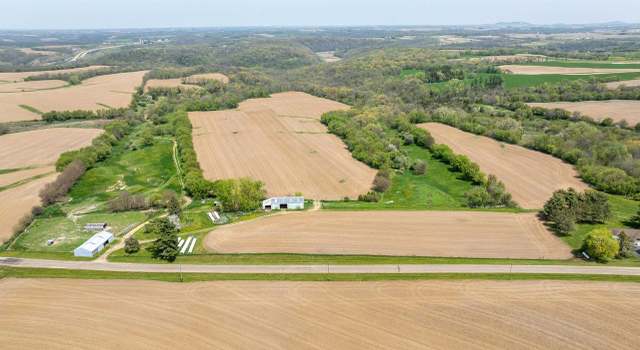 Photo of 2490 Clay Hollow Rd, Cuba City, WI 53807