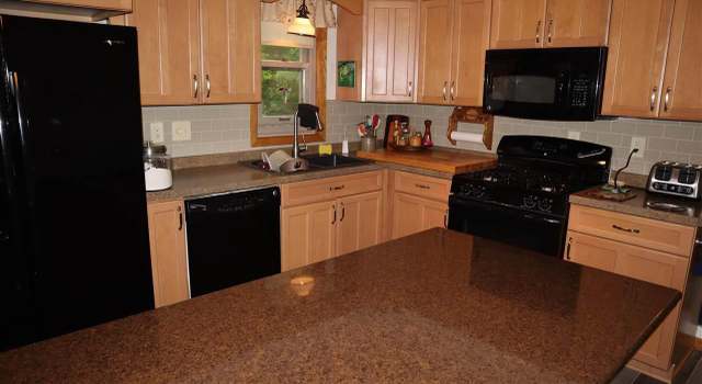 Photo of W7509 Patchin Rd, Pardeeville, WI 53954