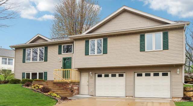 Photo of 505 Perimeter Rd, Mount Horeb, WI 53572