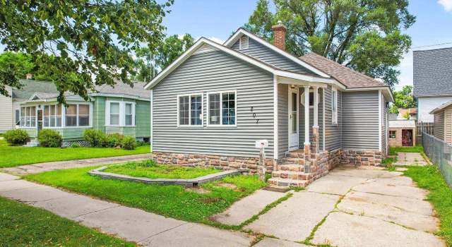 Photo of 207 W Burns St, Portage, WI 53901