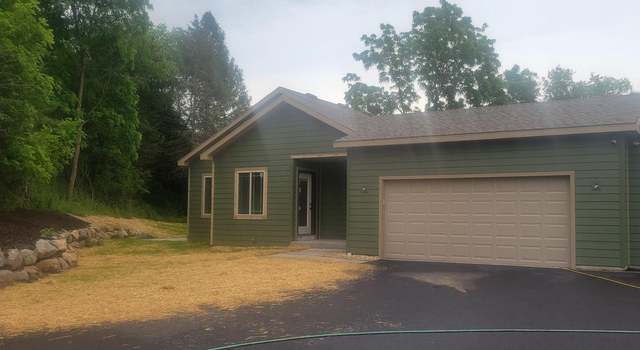Photo of 1430 Martiny Ct, Baraboo, WI 53913
