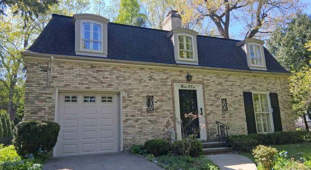 Photo of 906 Farwell Dr, Madison, WI 53704