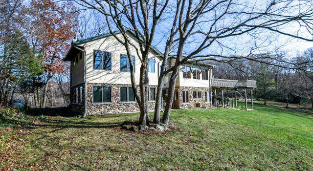 Photo of S11407 Badger Rd, Spring Green, WI 53588