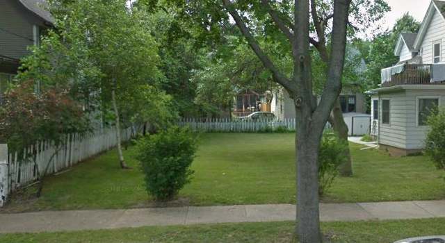 Photo of 206 Dixon St, Madison, WI 53704