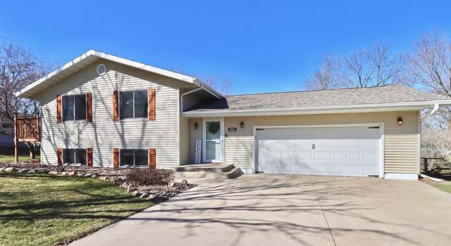 Photo of 400 Gifford St, Orfordville, WI 53576
