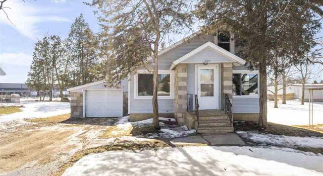 Photo of 701 Linnerud Dr, Sun Prairie, WI 53590