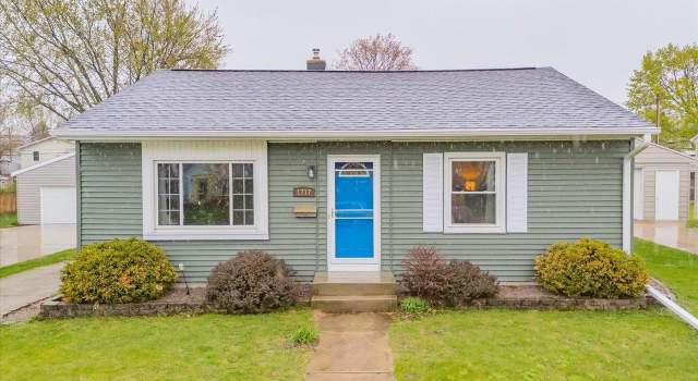 Photo of 1717 Vahlen St, Madison, WI 53704