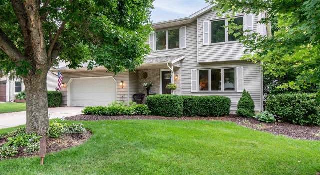 Photo of 811 Devonshire Rd, Stoughton, WI 53589