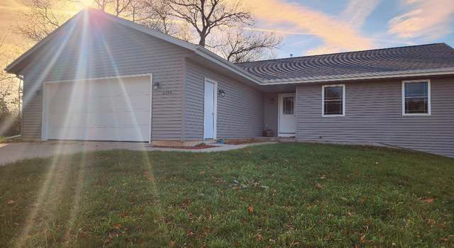 Photo of 2548 S Terrace St, Janesville, WI 53546