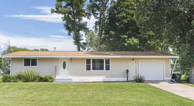 Photo of 780 Washington St, Prairie Du Sac, WI 53578