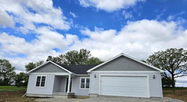 Photo of 812 Karsten Dr, Horicon, WI 53032
