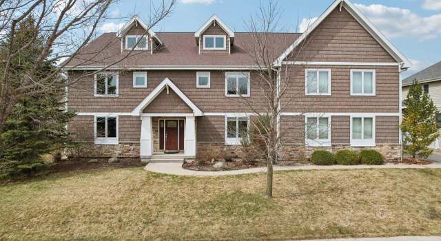 Photo of 810 Big Stone Trl, Middleton, WI 53562