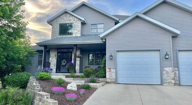 Photo of 321 Meadow Crest Trl, Cottage Grove, WI 53527