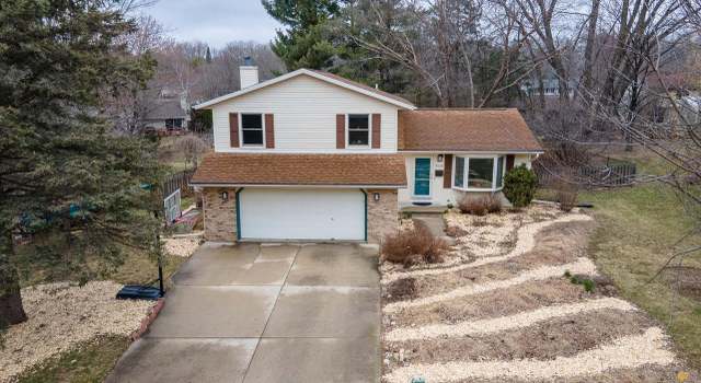 Photo of 514 Muir Dr, Madison, WI 53704