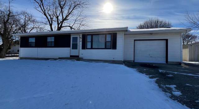 Photo of 601 Meadow Park Dr, Clinton, WI 53525