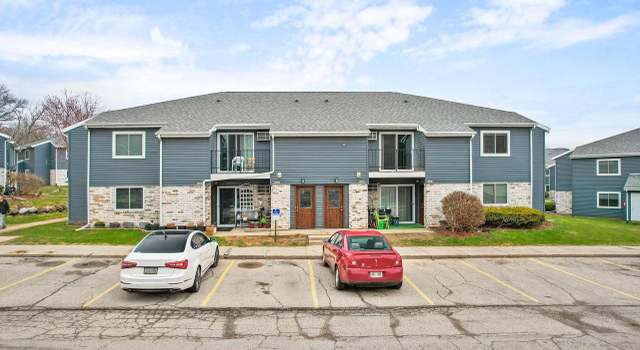 Photo of 1404 Whispering Pines Way, Fitchburg, WI 53713