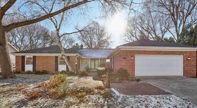 Photo of 5 Southwick Cir, Madison, WI 53717