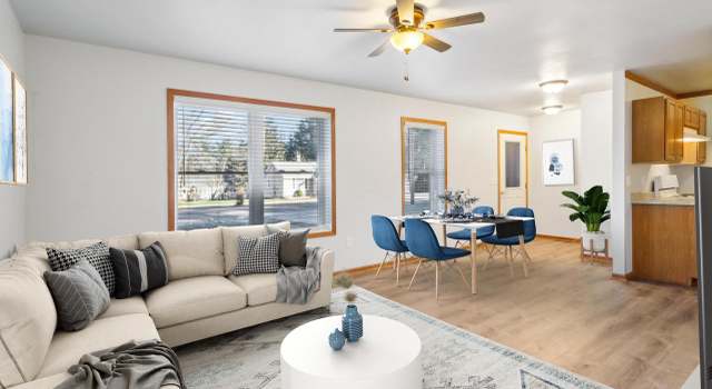 Photo of 248 W Lake Ave, Wisconsin Dells, WI 53965
